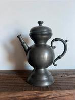 Antieke tinnen schenkkan, merk Foca, Ophalen