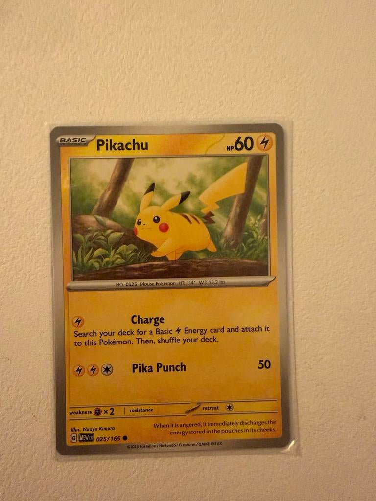 Pikachu Pokémon kaart 025/165 (2023), Hobby en Vrije tijd, Verzamelkaartspellen | Pokémon, Ophalen of Verzenden, Zo goed als nieuw