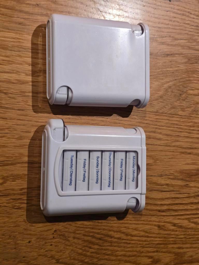 2 pillen doosjes weekdoos, Diversen, Ophalen