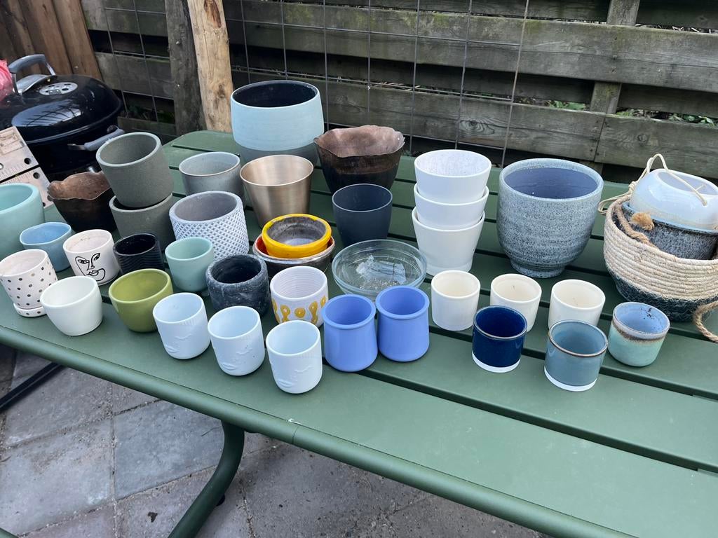 Verzameling bloempotten plantenpotten potten, Tuin en Terras, Bloempotten, Ophalen, Rond, Binnen, Zo goed als nieuw