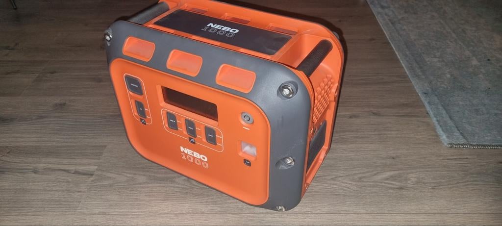 Nebo Intrepid 1000 Krachtige Draagbare Stroomvoorziening., Ophalen, Zo goed als nieuw, Minder dan 5 kVA, Overige typen