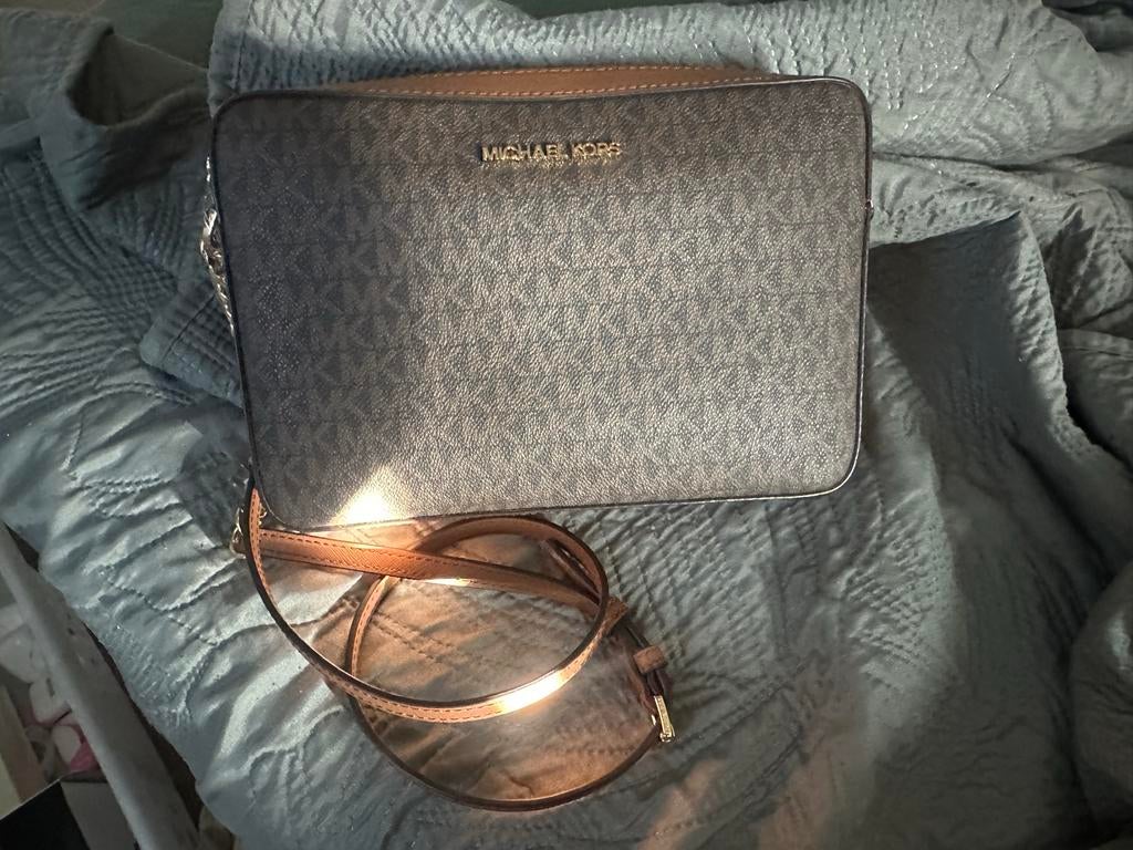 Michael Kors tas bruin nieuw origineel, Ophalen of Verzenden, Nieuw, Bruin, Schoudertasje