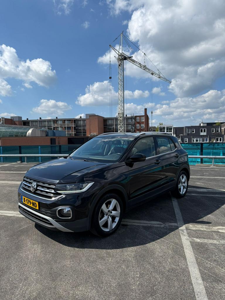 Volkswagen T-Cross 1.0 TSI 115pk 2019 Zwart, Auto's, Voorwielaandrijving, T-Cross, 620 kg, Zwart