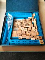 vintage scrabble jaren 70  met originele doos in goede staat, Hobby en Vrije tijd, Gezelschapsspellen | Bordspellen, Ophalen, Zo goed als nieuw
