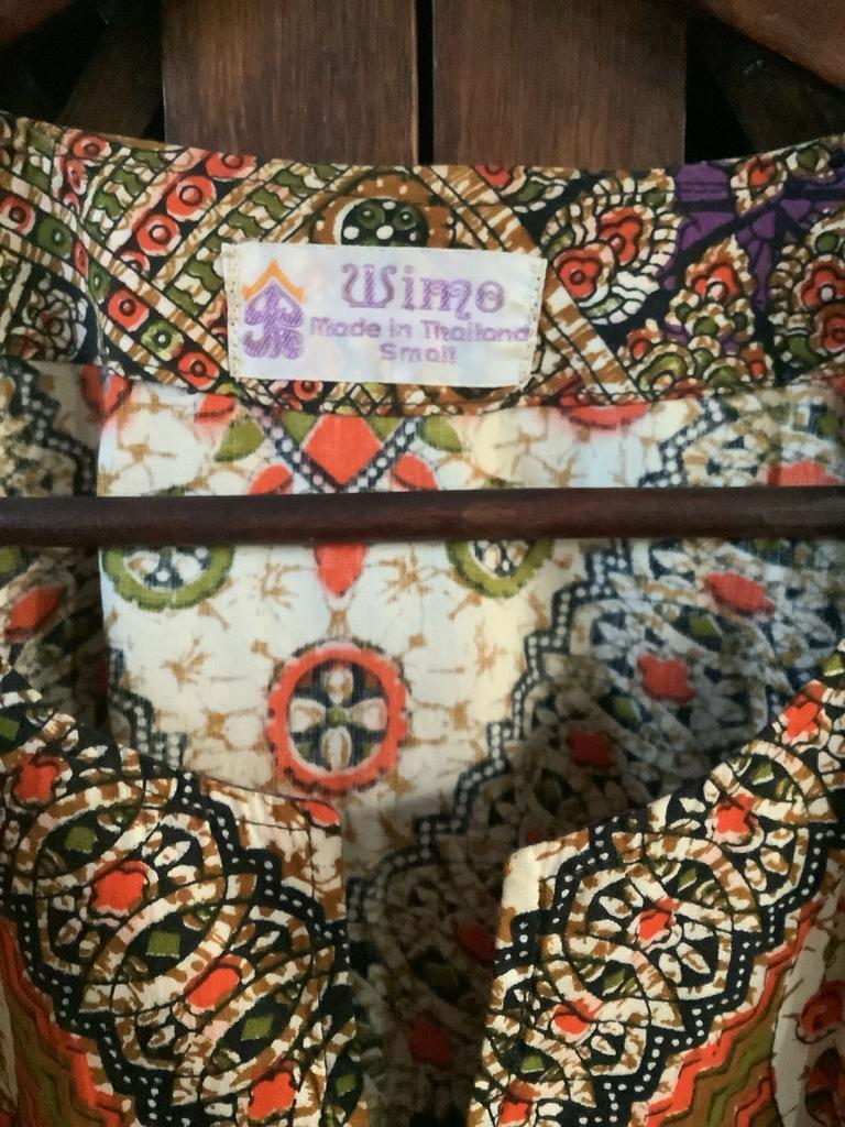 Nieuw origineel batik hemd uit Thailand - Maat S, Overige kleuren, Nieuw, Ophalen of Verzenden, Lange mouw