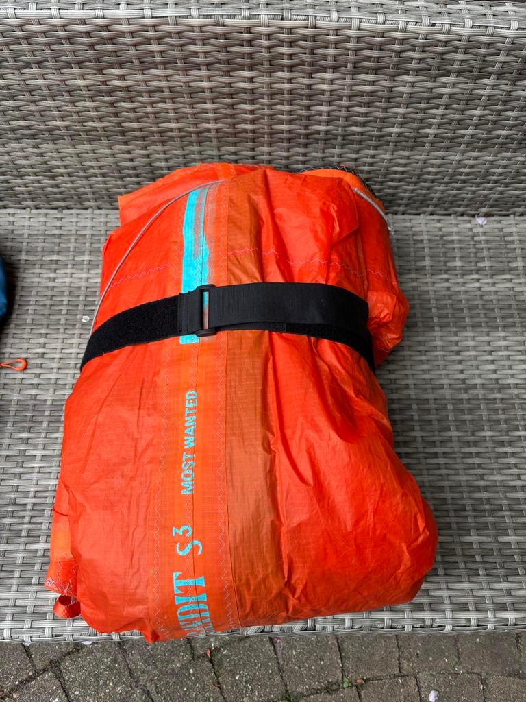 F-one Bandit S3 10 m2 met bar, Watersport en Boten, Kitesurfen, Gebruikt, Bar, 10 m², Geen board, Ophalen
