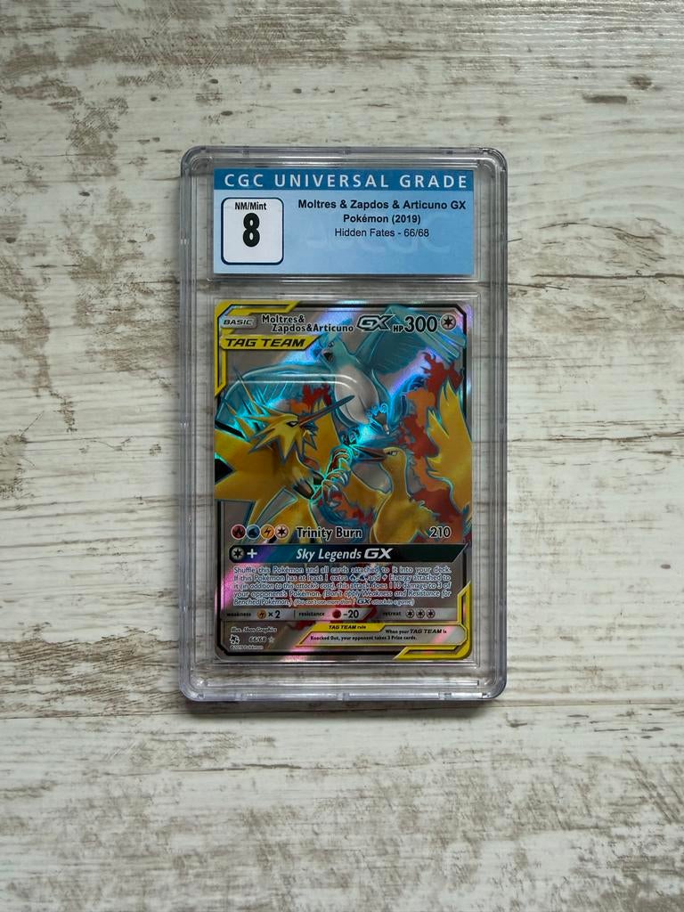 Moltres & Zapdos & Articuno GX 66/68 CGC 8 Pokémon, Ophalen of Verzenden, Zo goed als nieuw, Losse kaart, Foil