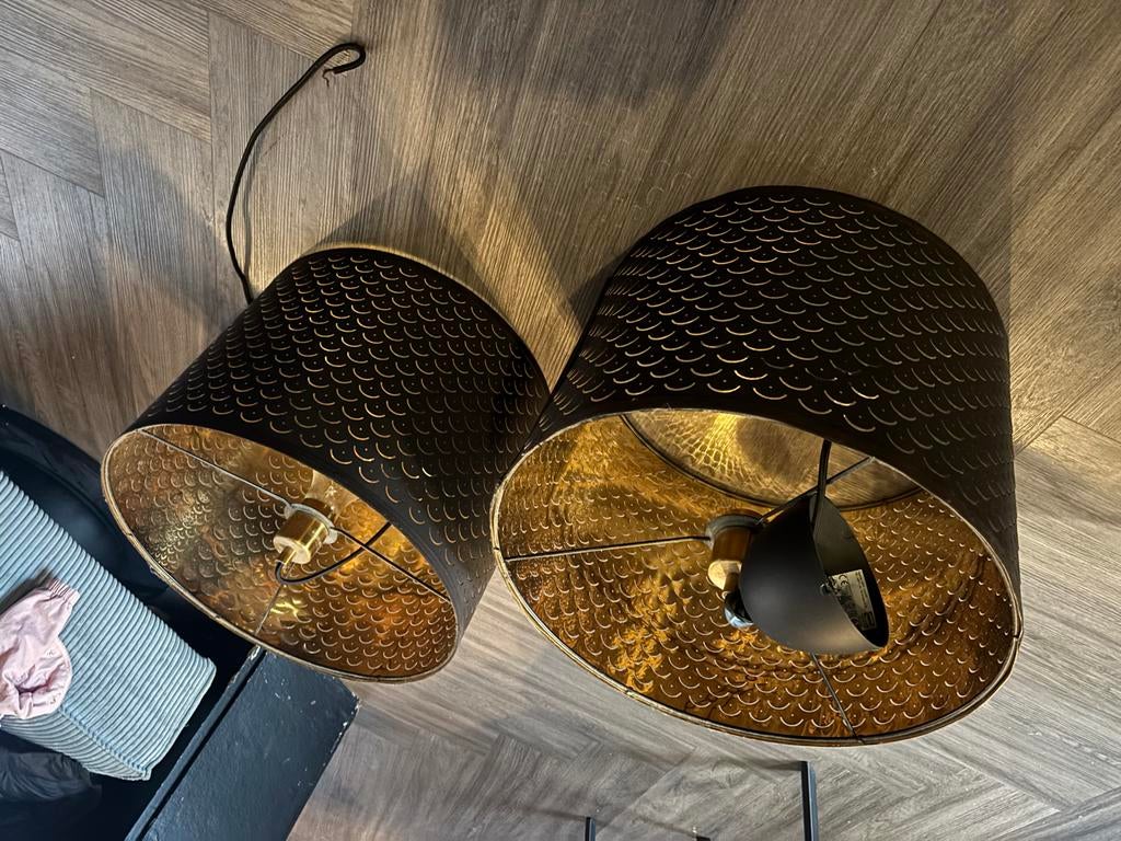 Hanglampen met gouden peertjes en afdekkapjes, Huis en Inrichting, Lampen | Hanglampen, Ophalen, Zo goed als nieuw, Metaal, Minder dan 50 cm