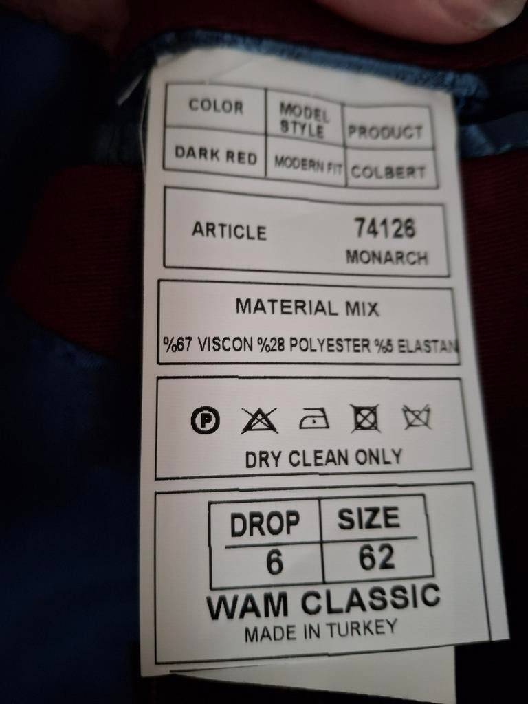 Splinternieuw nooit gedragen en te koop, Kleding | Heren, Kostuums en Colberts, Ophalen of Verzenden, Nieuw, Overige maten