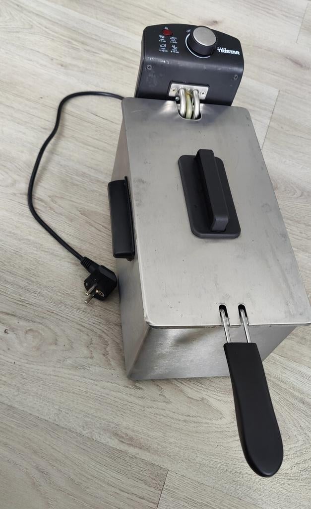 Tristar frituurpan, Witgoed en Apparatuur, Frituurpannen, 2 tot 3 liter, Ophalen, Zo goed als nieuw