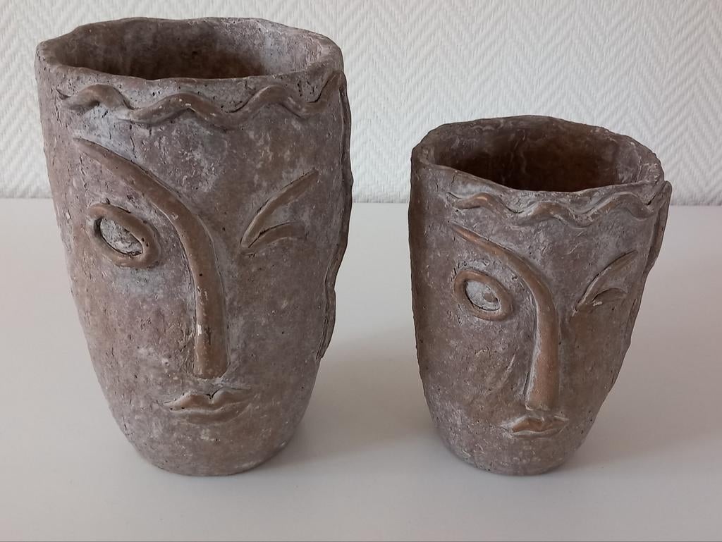 2 Taupekleurige Stenen Bloempotten, Ophalen, Steen, Gebruikt, Rond