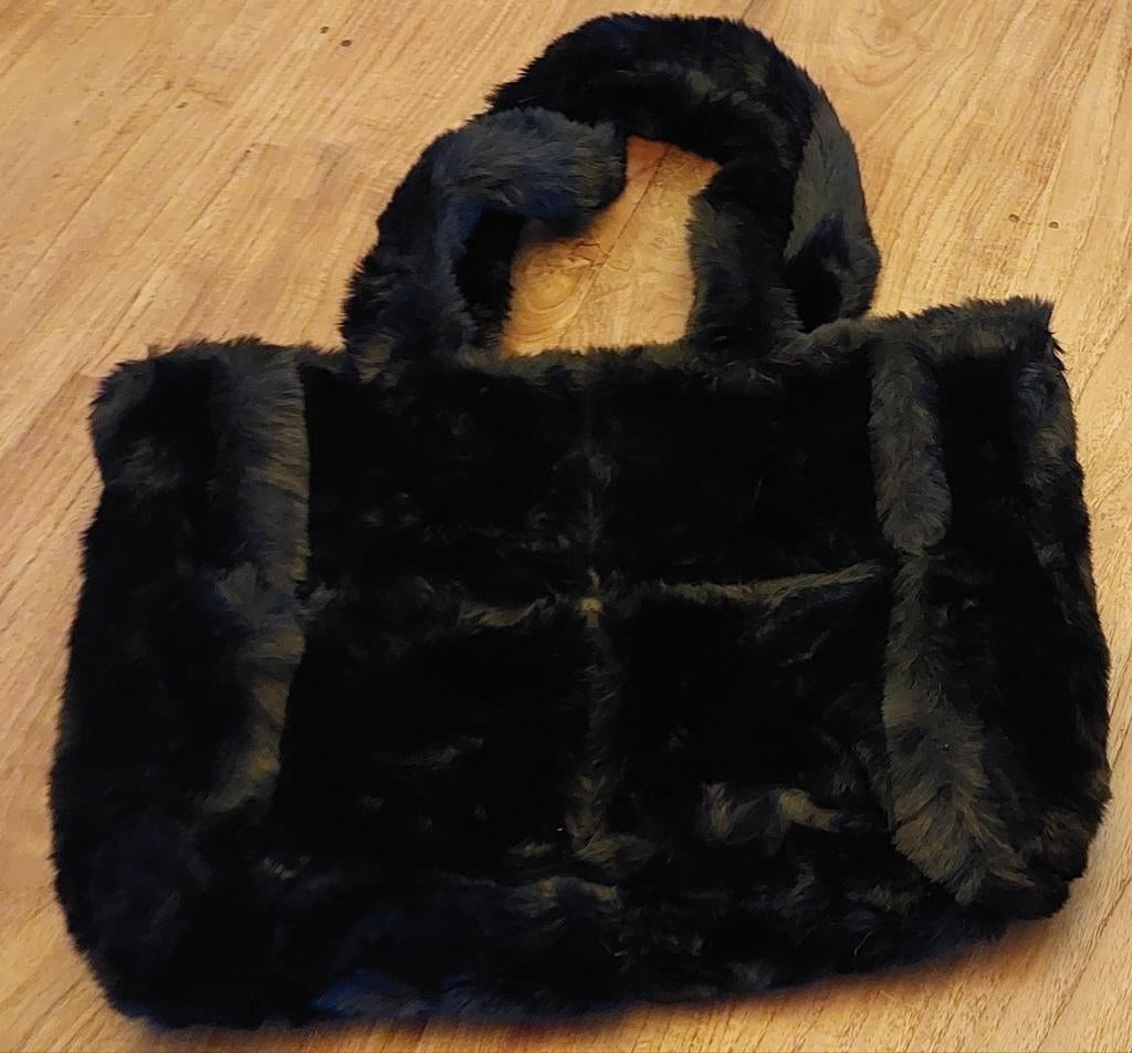 Hele Mooie Casual Pluche Zwarte Imitatie Bont Tas - Nieuw!, Ophalen, Nieuw, Zwart