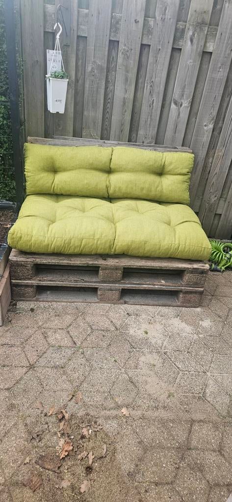 Palletbankje met appelgroene kussens, Tuin en Terras, Tuinbanken, Ophalen, Gebruikt, Hout