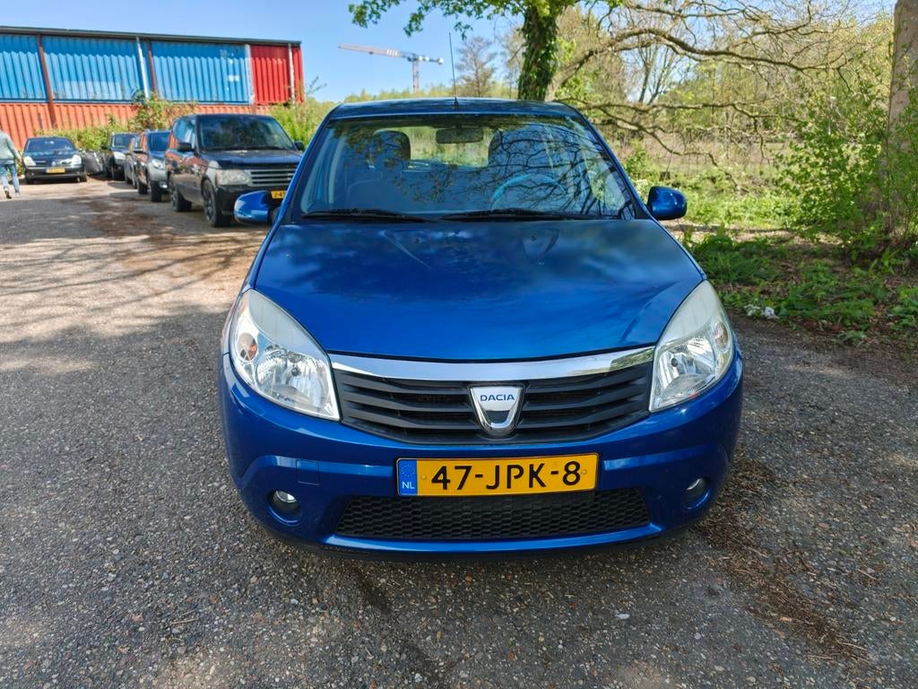 Dacia Sandero 1.2 i Bj 2009 airco nap apk nieuwe koppeling, Voorwielaandrijving, Stof, 74 pk, Blauw
