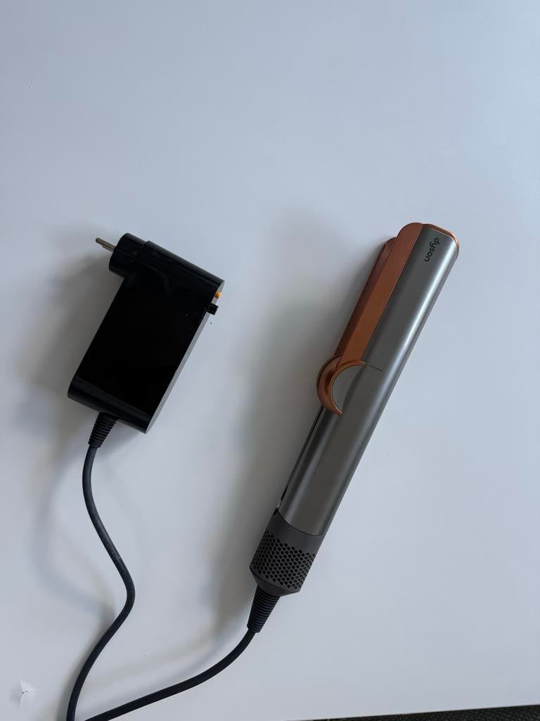 Dyson Airstrait Stijltang - fohn, Sieraden, Tassen en Uiterlijk, Uiterlijk | Haarverzorging, Ophalen of Verzenden, Zo goed als nieuw