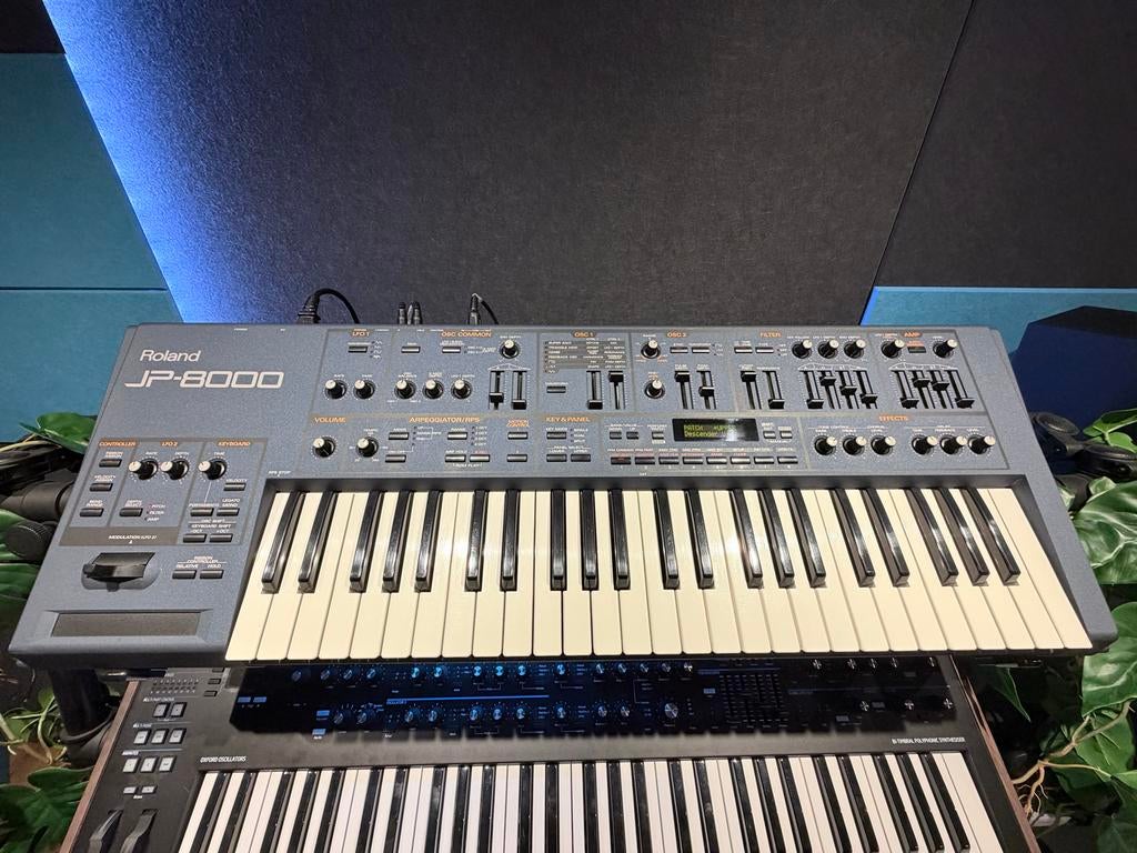 Roland JP-8000 Synthesizer - Zeer Goede Staat, Muziek en Instrumenten, 61 toetsen, Roland, Ophalen of Verzenden, Zo goed als nieuw