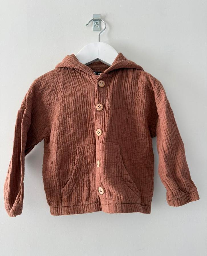 Zomerjasje Sweet Petit bruin linnen capuchon vestje jas 86, Kinderen en Baby's, Babykleding | Maat 86, Gebruikt, Jongetje of Meisje