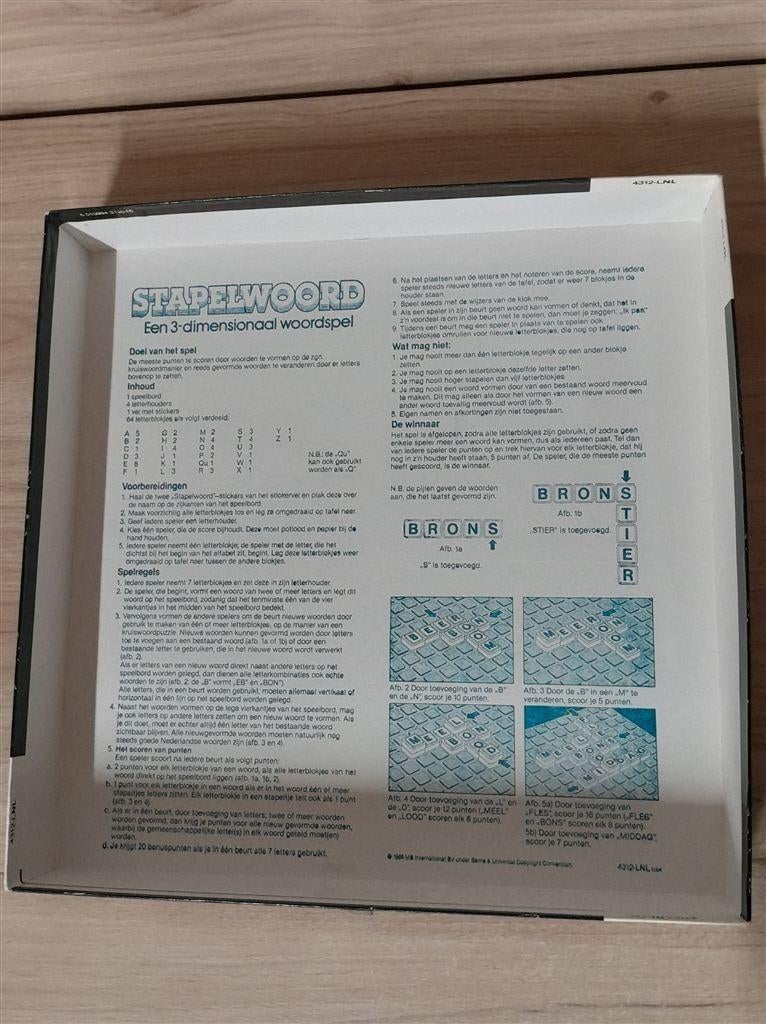 Stapelwoord - 3d woordspel - s5398, Hobby en Vrije tijd, Gezelschapsspellen | Bordspellen, Verzenden, Zo goed als nieuw