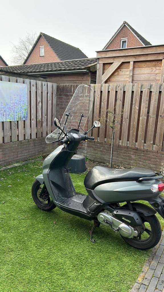 Peugeot kisbee snor 25 km., Ophalen of Verzenden, Zo goed als nieuw, Overige typen, Peugeot