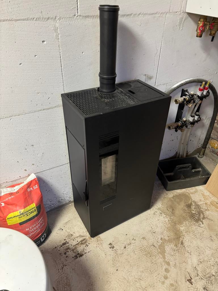 Livn Skomo 5 palletkachel, Ophalen, Gebruikt, Pelletkachel, Vrijstaand