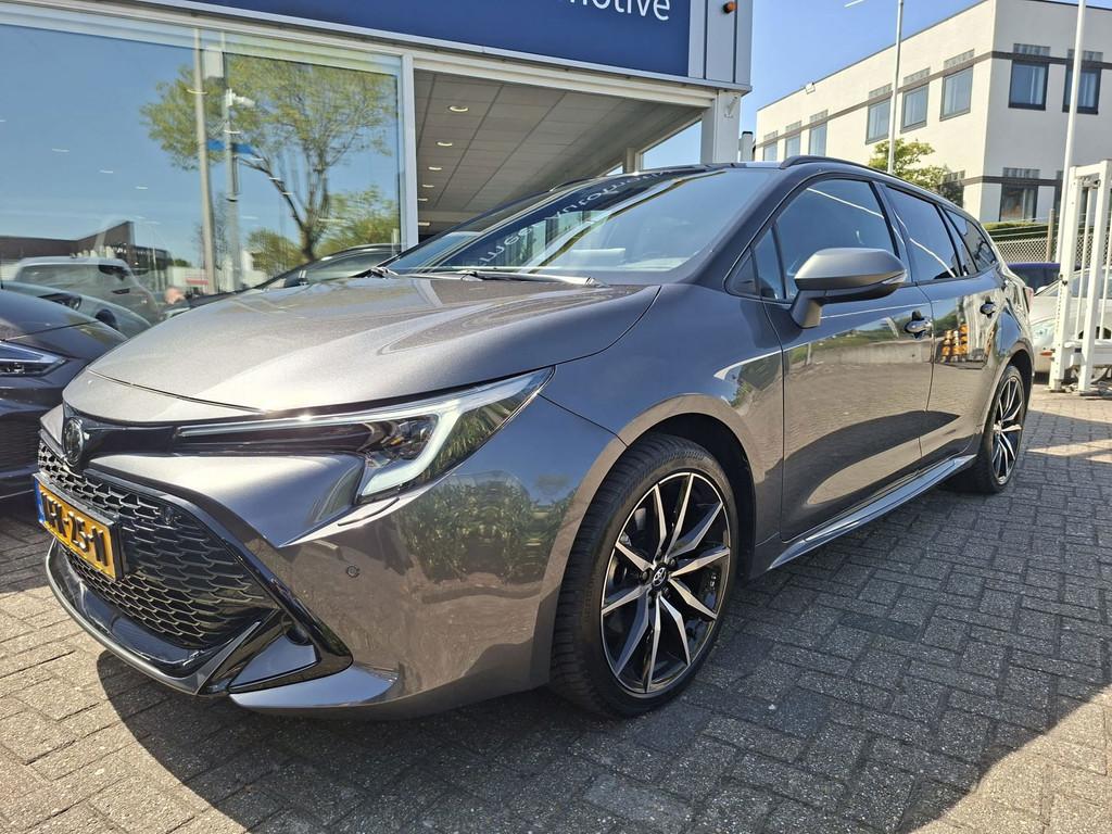 Toyota Corolla Touring Sports Hybrid 180 GR Sport 200 PK !, 450 kg, Gebruikt, 4 cilinders, Corolla