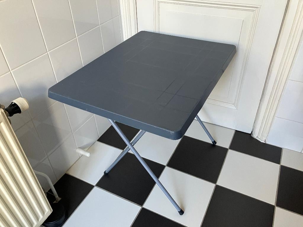 Kampeertafel tuintafel 80 x 60 cm opklapbaar., Caravans en Kamperen, Ophalen, Zo goed als nieuw, Campingtafel