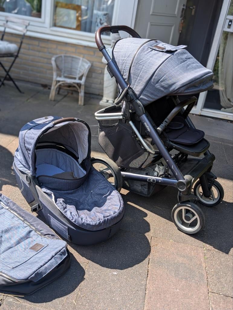 Mutsy Igo Combiwagen met Reiswieg en Voetenzak, Ophalen, Gebruikt, Combiwagen, Mutsy