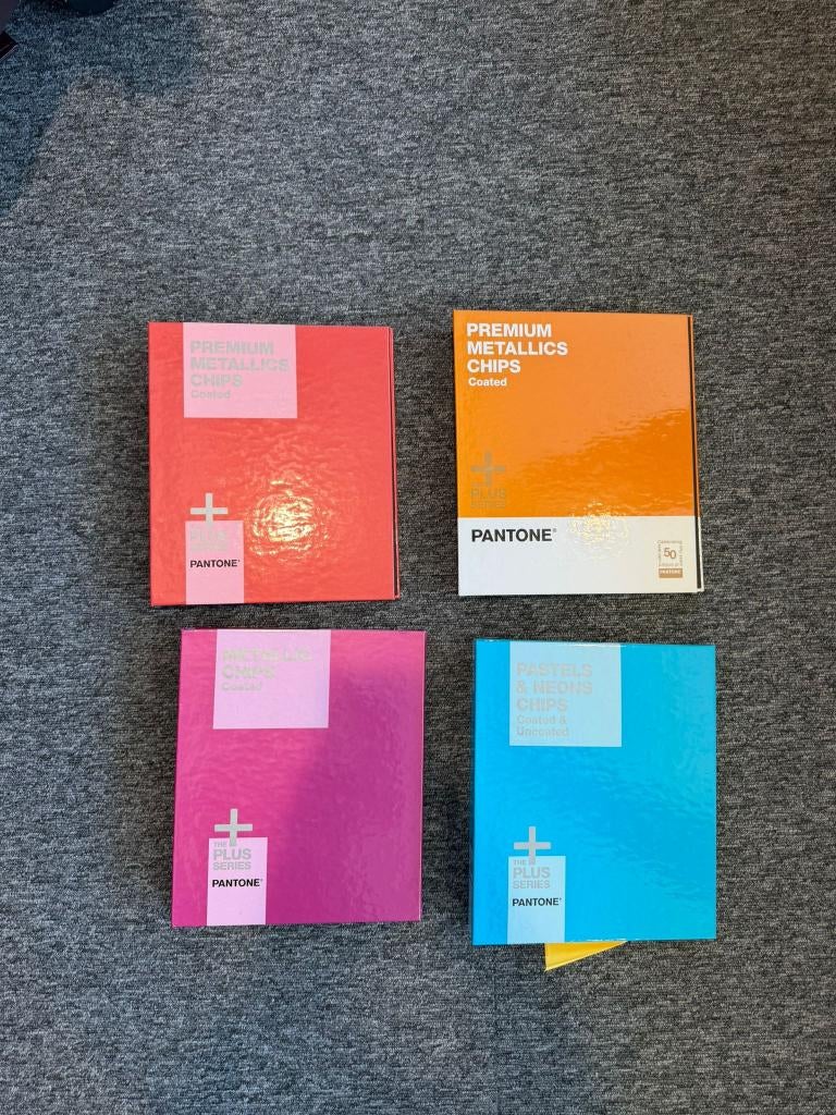 Pantone The Plus Serieus Color Guide Books Metallics, Boeken, Ophalen of Verzenden, Gelezen, Techniek, Pantone