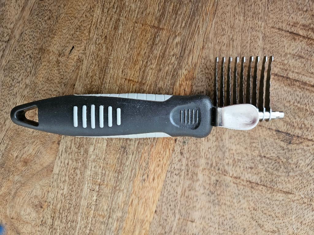 Voor het plukken van b.v.b. bouvier haren., Dieren en Toebehoren, Ophalen, Zo goed als nieuw