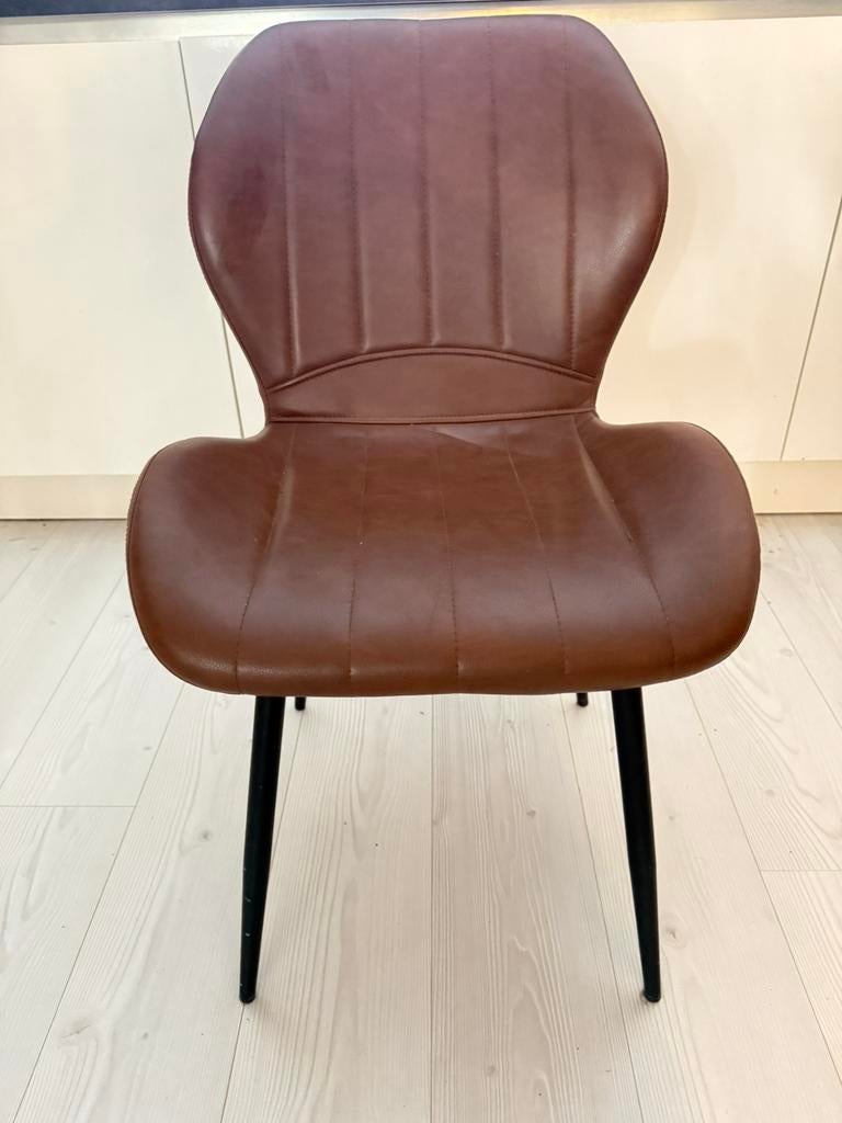 Eetkamerstoelen - 4 - Kwantum bruin, Huis en Inrichting, Stoelen, Ophalen, Zo goed als nieuw, Bruin