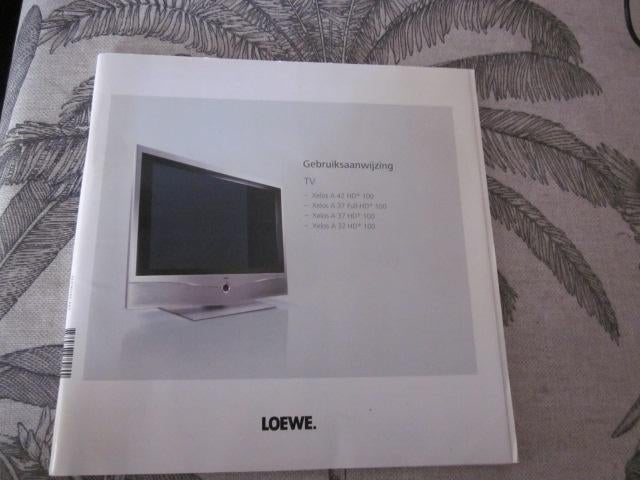 Loewe tv/ afmeting scherm 99-68cm  incl.  boekje met, Audio, Tv en Foto, Televisies, Ophalen, Philips, Gebruikt, 50 Hz