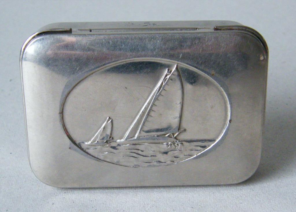 Tabaksdoosje met zeilschip, Ophalen of Verzenden