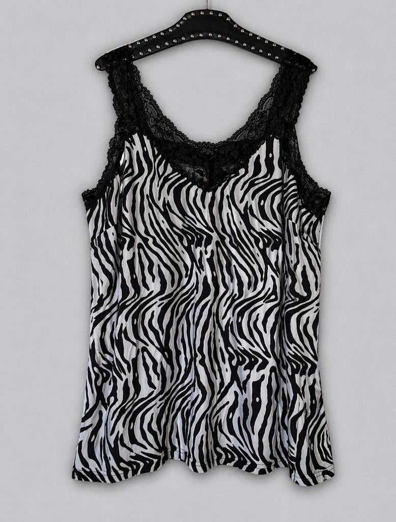 Magna  top " Nieuw " 56-58, Kleding | Dames, Grote Maten, Magna, Ophalen of Verzenden, Nieuw, Shirt of Top