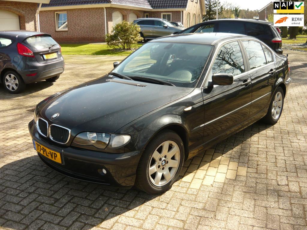 BMW 3-serie 316i Black&Silver II, Auto's, Zwart, 4 cilinders, Zwart, Bedrijf