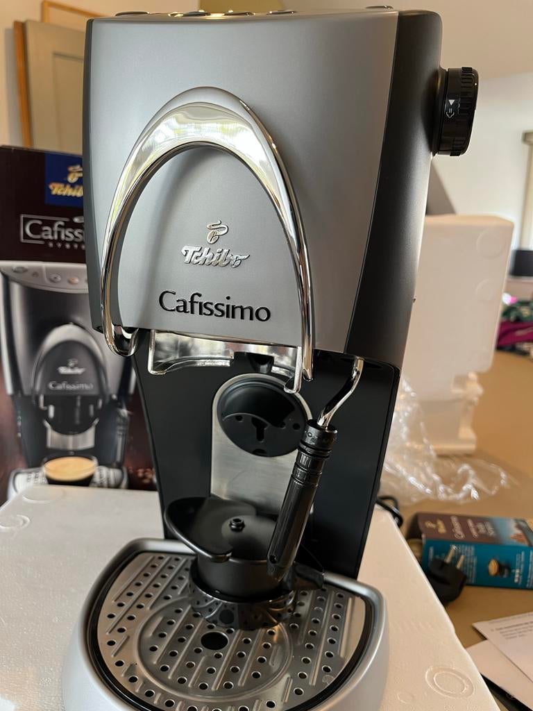 Tchibo Cafissimo koffiezetapparaat, Witgoed en Apparatuur, Koffiezetapparaten, Ophalen, Koffiepads en cups, Koffiemachine, Zo goed als nieuw