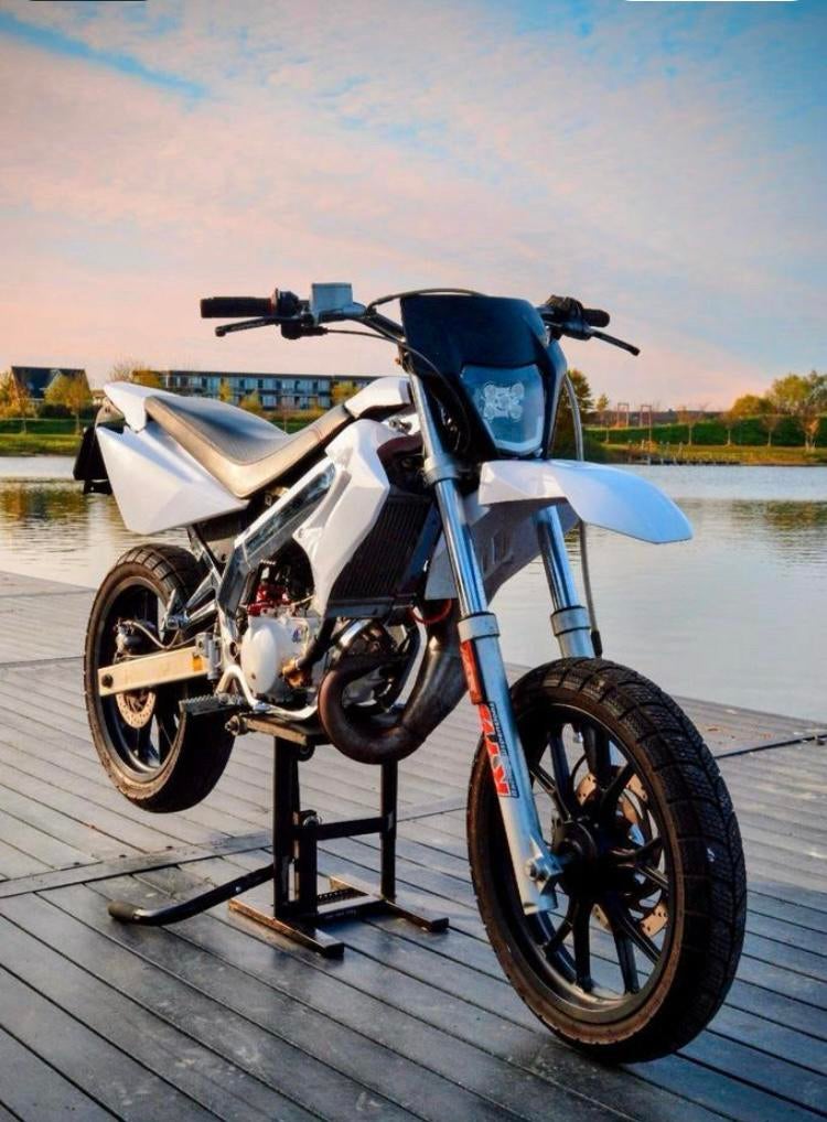 Derbi Senda DRD black edition, Fietsen en Brommers, Brommers | Derbi, Ophalen, 6 versnellingen, Gebruikt, 50 cc