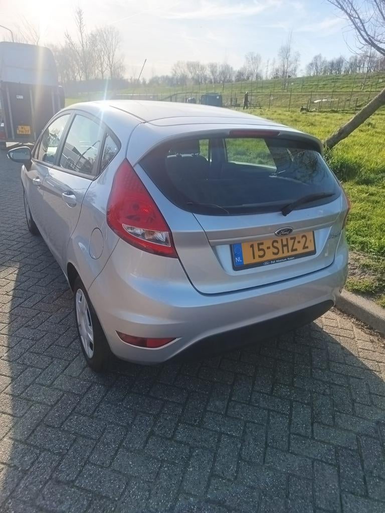 ford fiesta 1.2  2011, Voorwielaandrijving, Euro 5, Stof, 4 cilinders