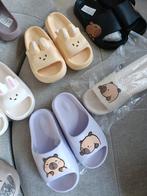 Capibara 😍 Super leuke badslippers ingekocht, Ophalen of Verzenden, Nieuw, Zwart, Instappers