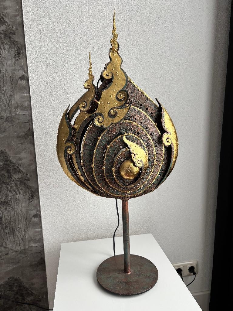 Oosterse Staande schemerlamp uit Nepal, Huis en Inrichting, Lampen | Vloerlampen, Ophalen, Zo goed als nieuw, Metaal, Minder dan 100 cm