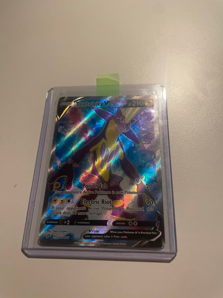 Pokémon Toxtricity V kaart 182/192, Ophalen of Verzenden, Nieuw, Losse kaart, Foil