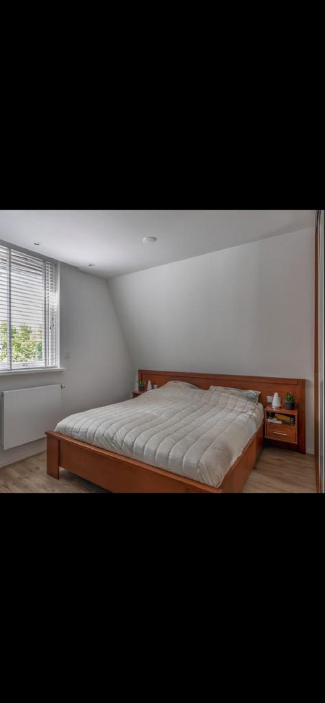 2-persoons bed met nachtkastjes en Auping spiralen, Ophalen, Gebruikt, Bruin, 210 cm