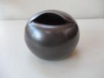 Potje - keramiek - design, Zwart, Aardewerk of Porselein, Ophalen of Verzenden, Zo goed als nieuw