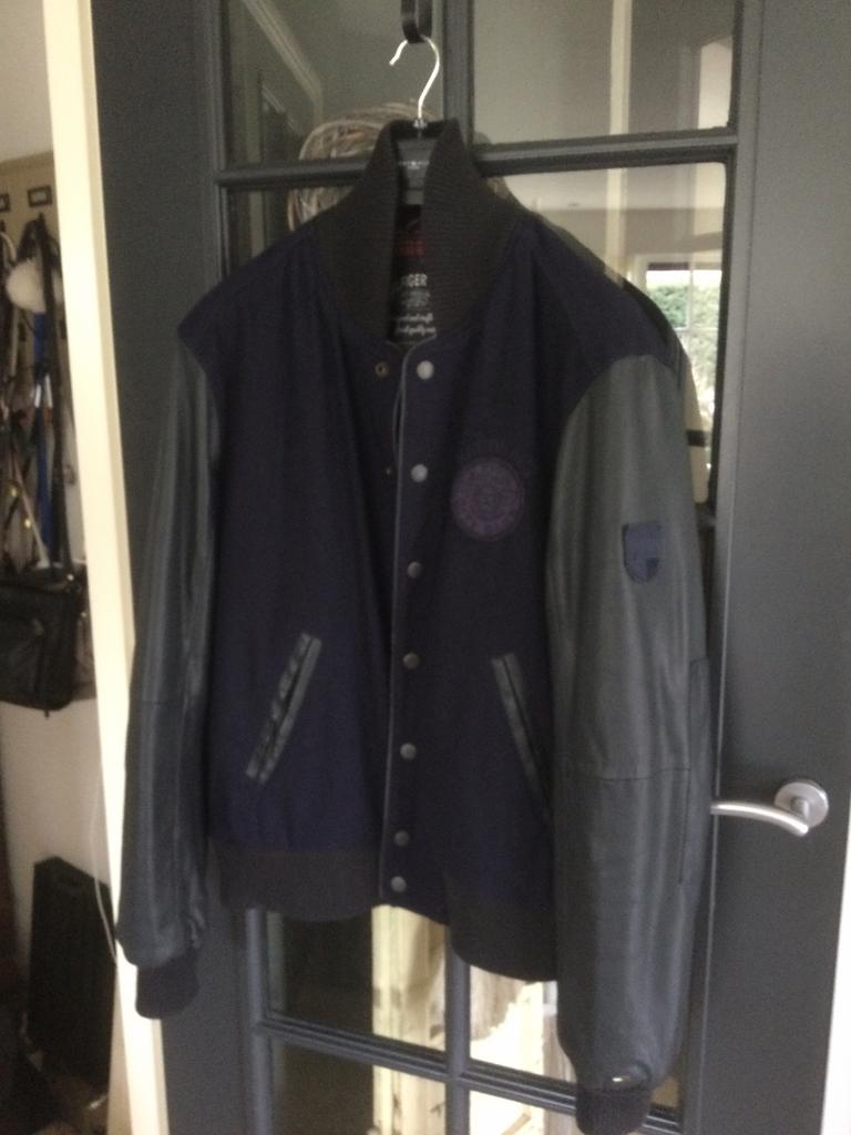 Tommy Hilfiger, Ophalen of Verzenden, Zo goed als nieuw, Maat 56/58 (XL), Blauw