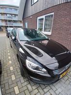 Volvo V60 D6 Momentum Twin Engine 288pk AWD Plug In Hybrid, Auto's, Automaat, 1800 kg, Leder en Stof, Zwart