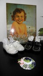 2 paar oude baby schoentjes. Leuk bij oude poppen als decor, Ophalen of Verzenden, Gebruikt, Pop