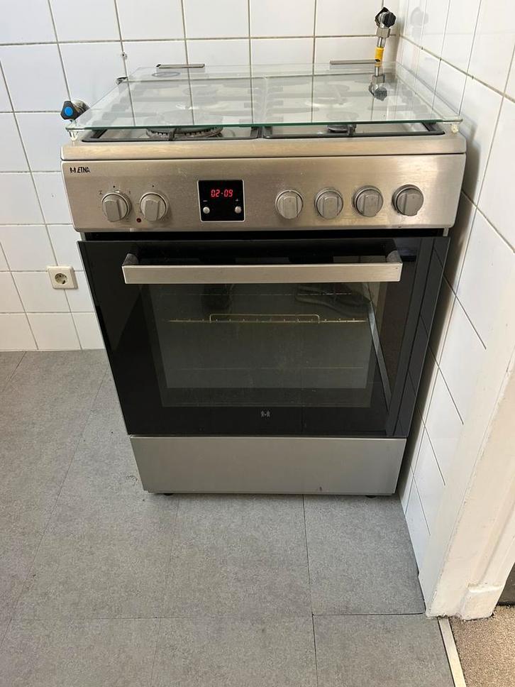 RVS Gasfornuis met Oven. Merk Etna., Witgoed en Apparatuur, Fornuizen, Zo goed als nieuw, Vrijstaand, Gas, 4 kookzones, 85 tot 90 cm