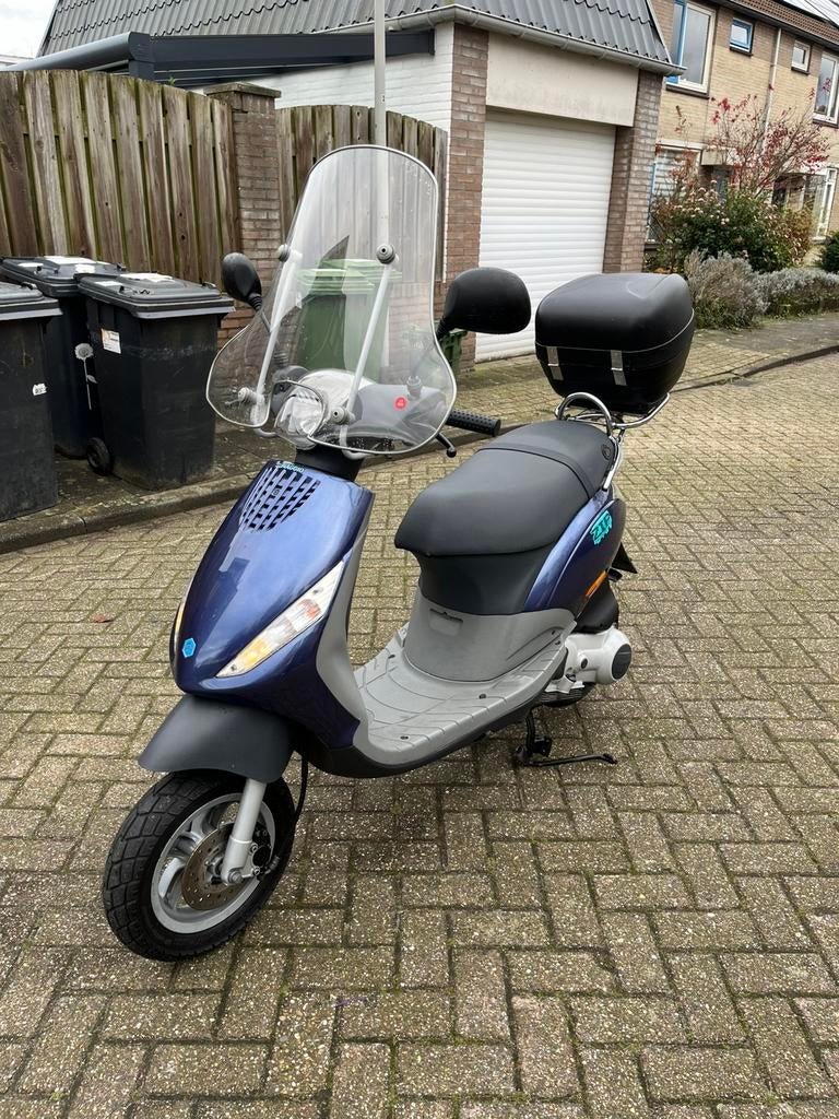 Piaggio zip 125cc 4 takt orgineel, Ophalen, Zo goed als nieuw, Benzine, Zip