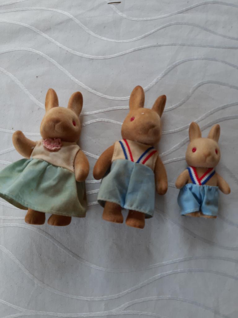 VINTAGE Sylvanian konijntjes, gezin, Ophalen of Verzenden, Gebruikt