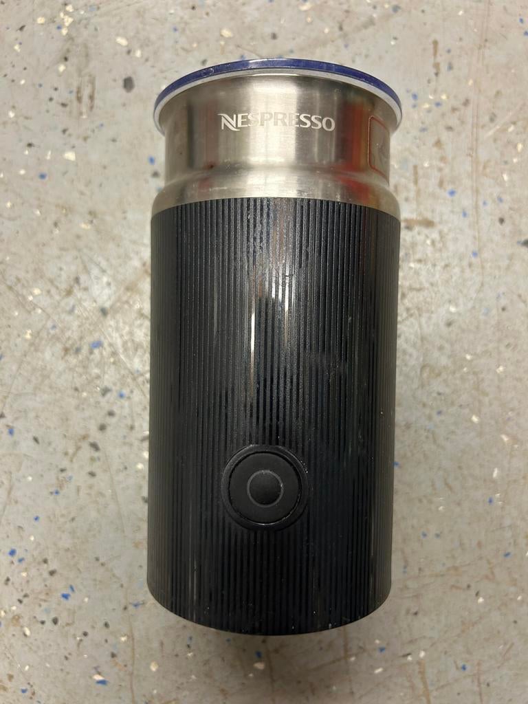 Nespresso melkopschuimer hoort bij koffieapparaat, Witgoed en Apparatuur, Melkopschuimers, Ophalen of Verzenden, Zo goed als nieuw