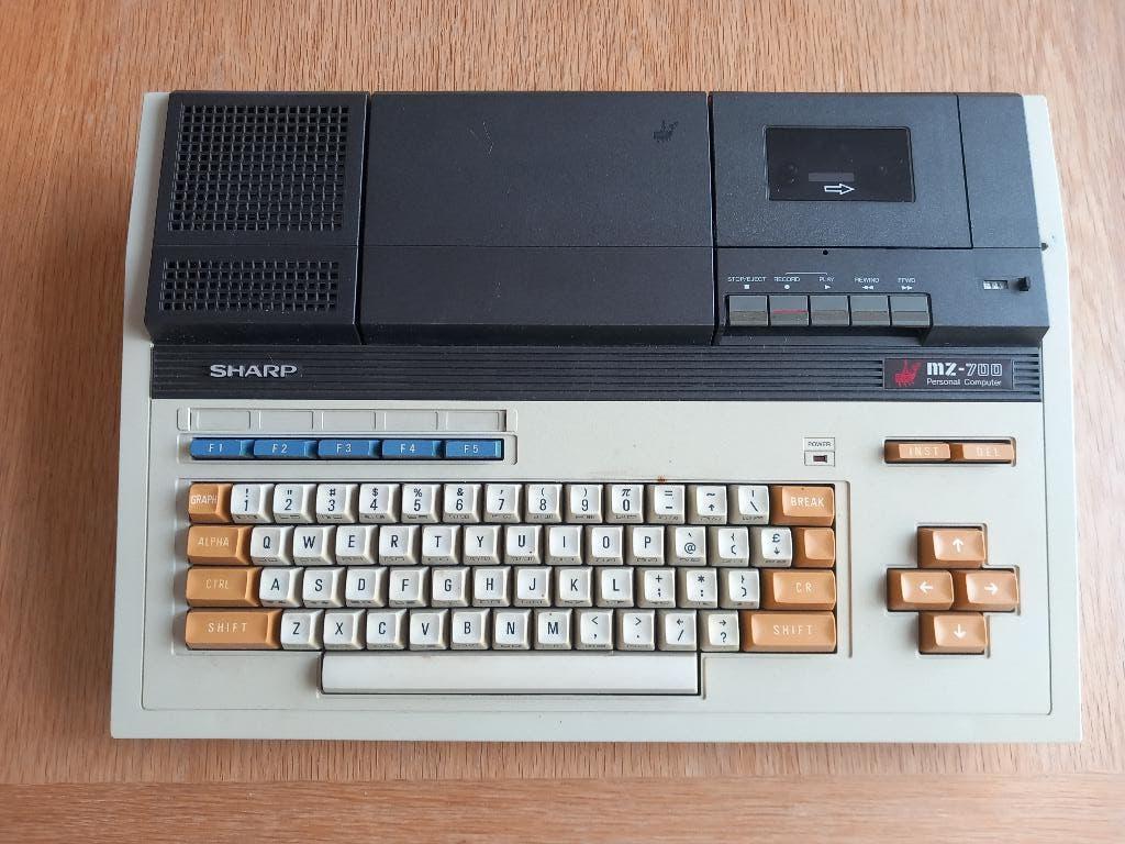 Computer Sharp uit 1984, Computers en Software, Vintage Computers, Ophalen